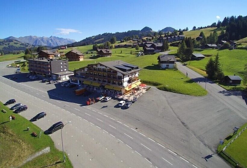 Отель Hôtel Le Relais Alpin