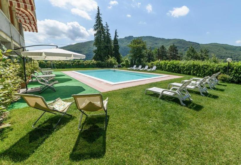 ホテル Albergo Ristorante Il Cacciatore