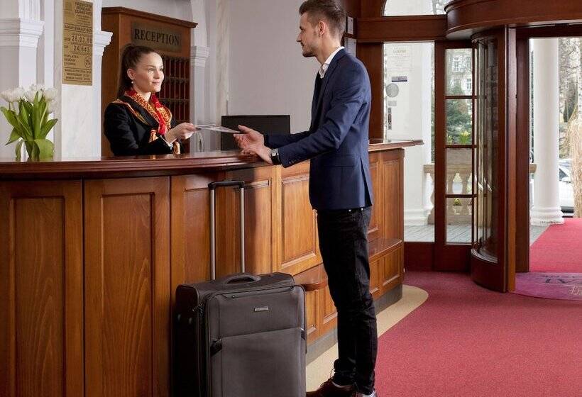 هتل Imperial Spa & Kur