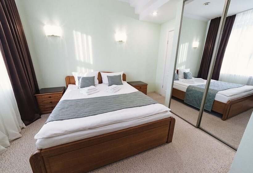 בית מלון כפרי Izh