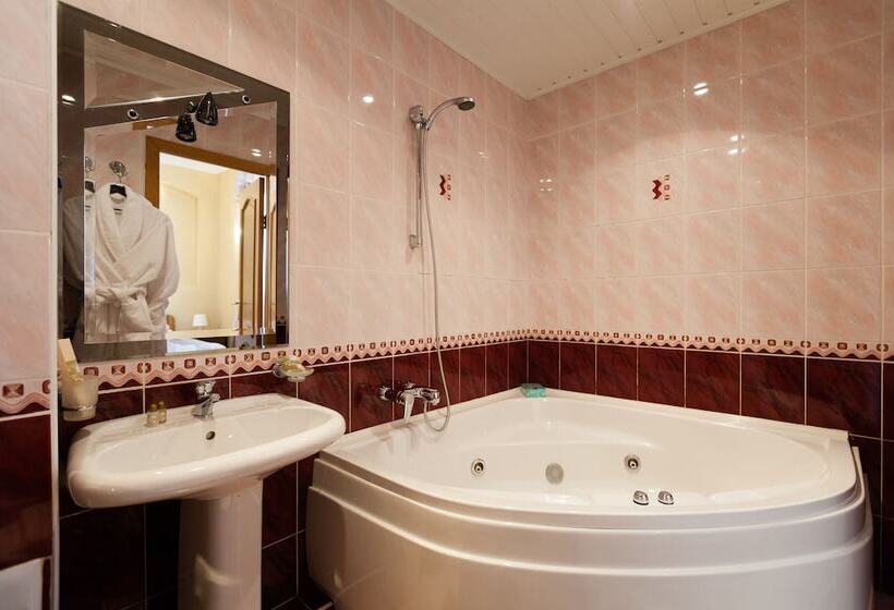 בית מלון כפרי Izh