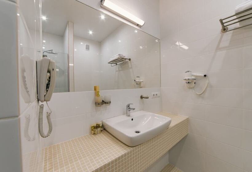 בית מלון כפרי Izh