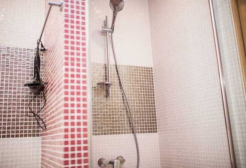 בית מלון כפרי Izh