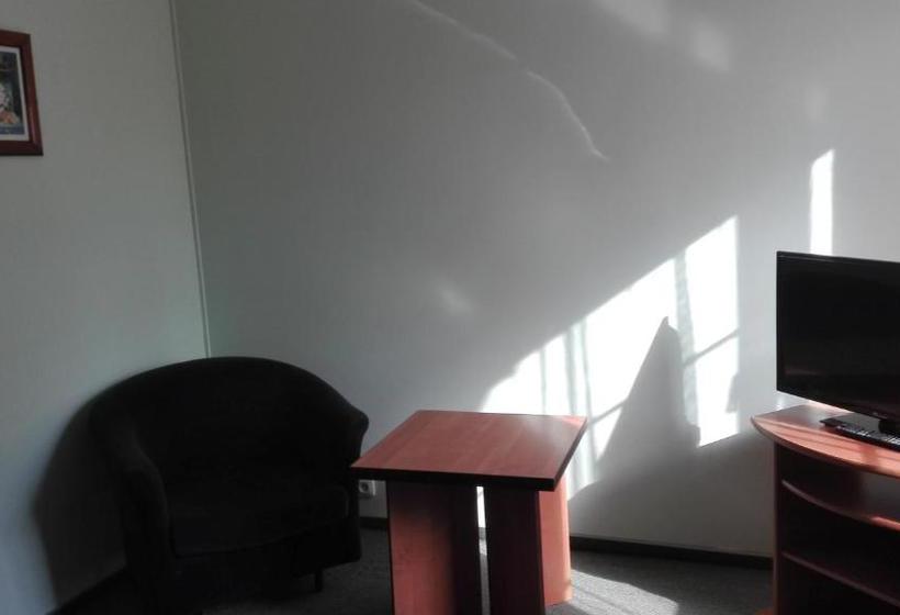 בית מלון כפרי Jedlina