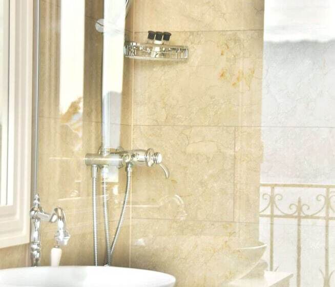 Baron Tavernier Hotel Restaurant & Spa