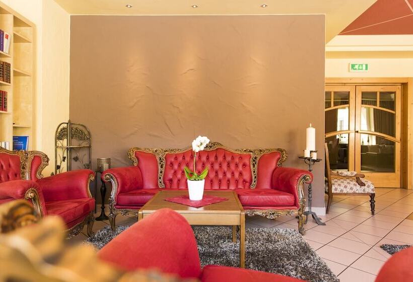 ホテル Mölltalerhof