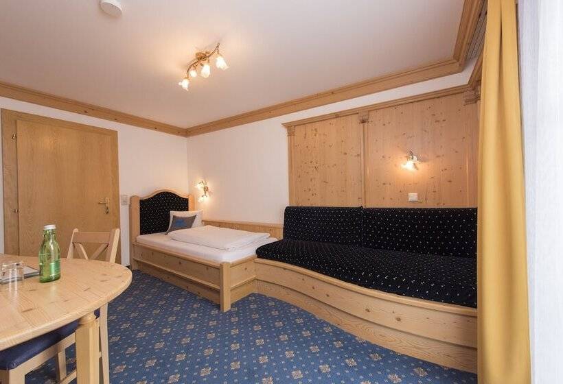 ホテル Mölltalerhof