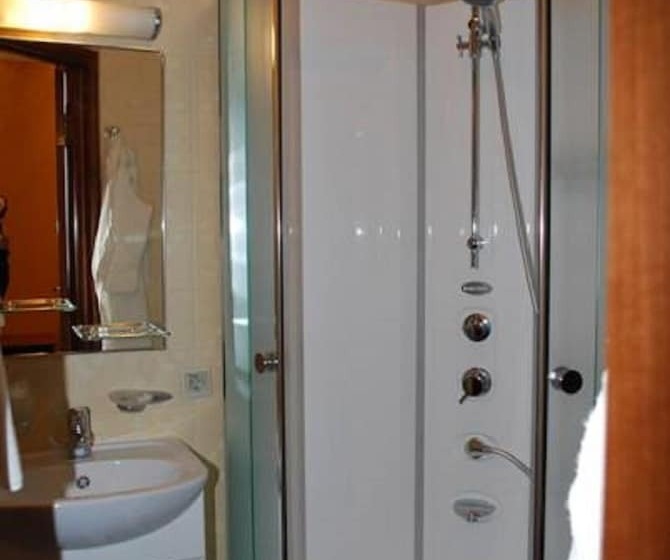 فندق Na Dvoryanskoy