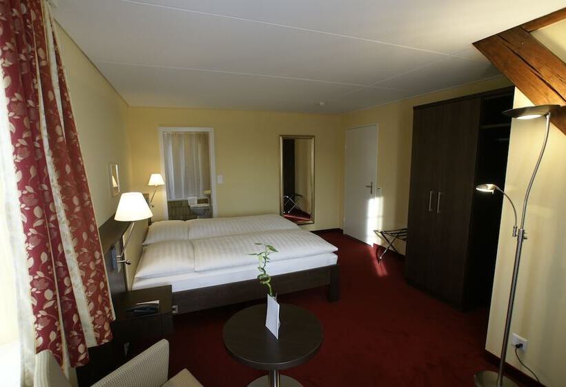 Отель Ochsen Lenzburg