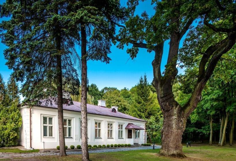 Отель Pałac Zegrzyński