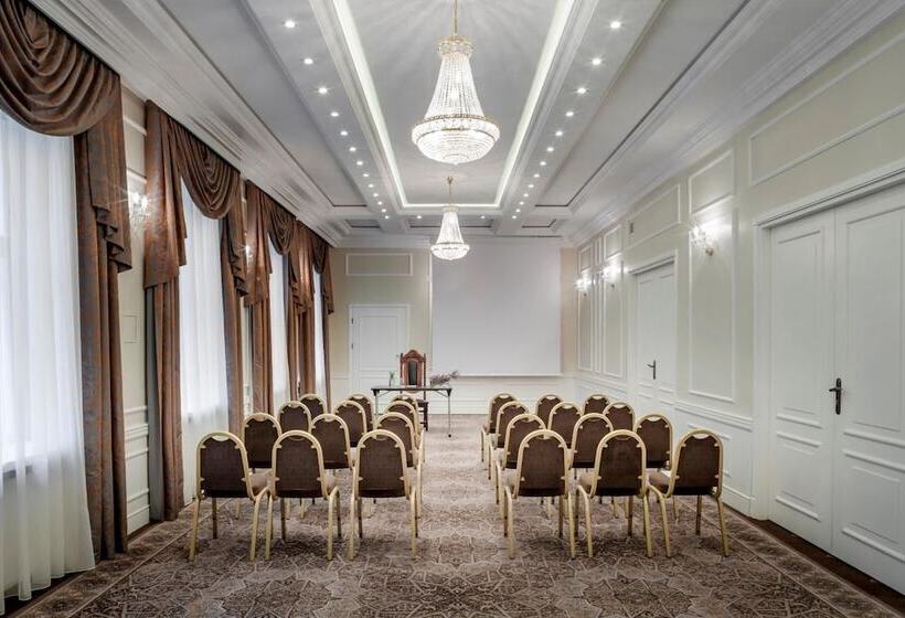 Отель Pałac Zegrzyński