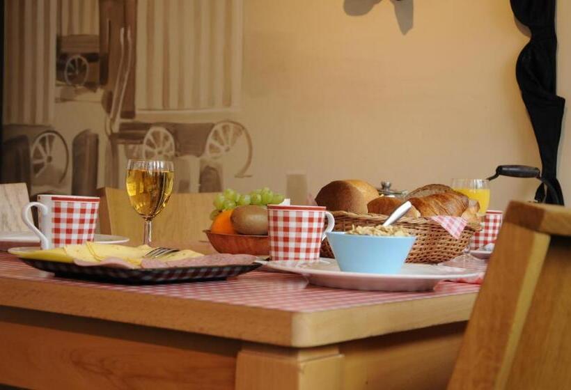 هتل Pannenkoekhuis Vierwegen