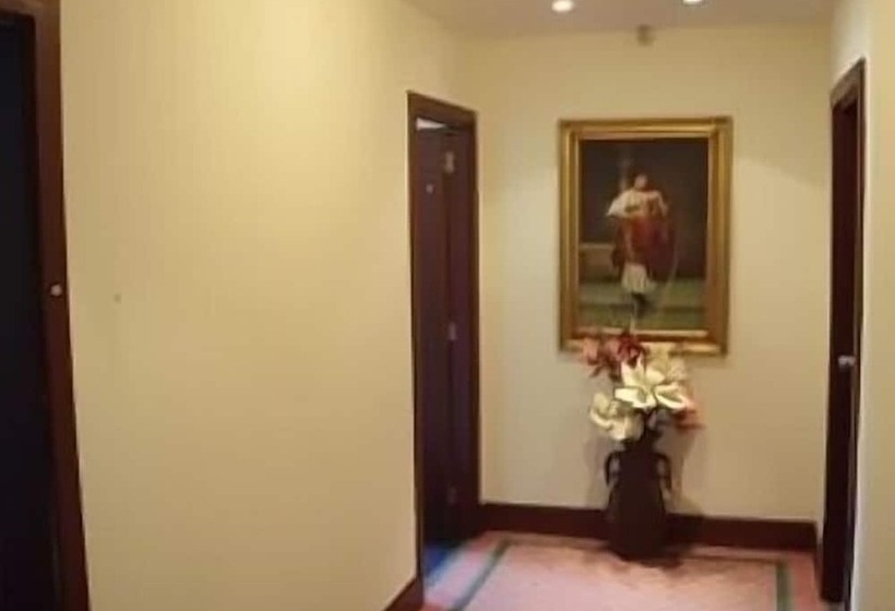 Отель Pensao Lourenco