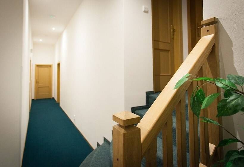 酒店 Penzion U Vlka