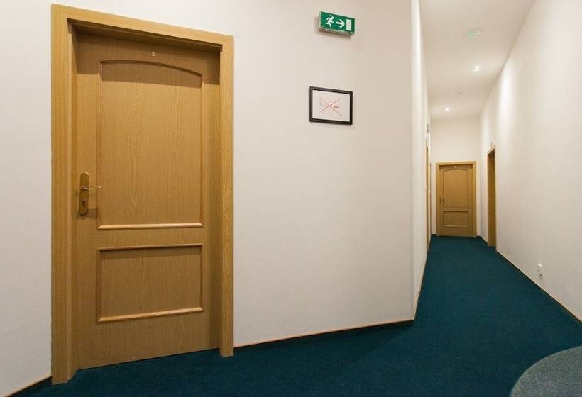 酒店 Penzion U Vlka