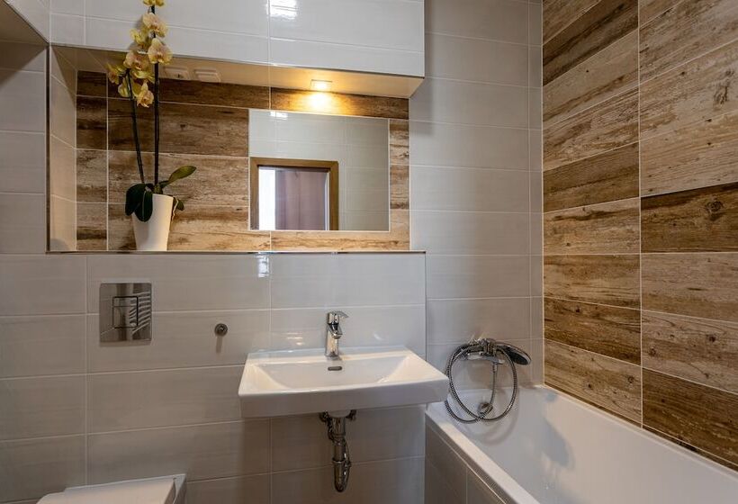 酒店 Penzion U Vlka