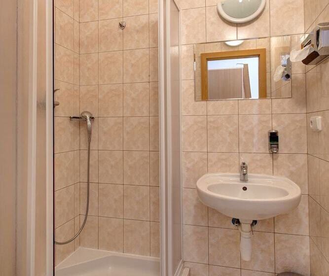 酒店 Penzion U Vlka