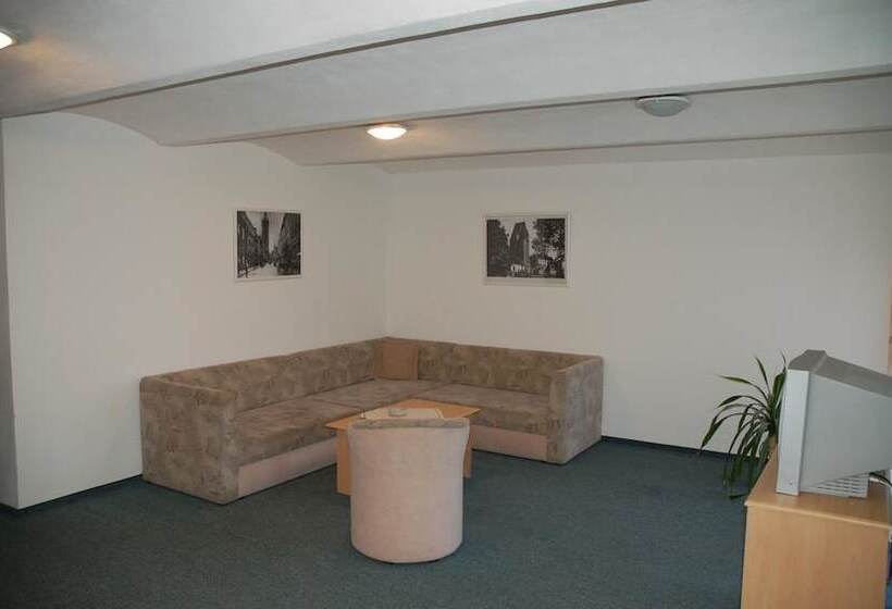 酒店 Penzion U Vlka