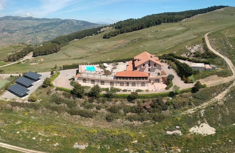 בית מלון כפרי Pigna D Oro Country