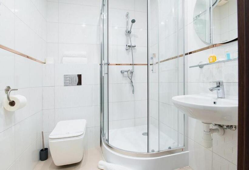 فندق Poniatowski