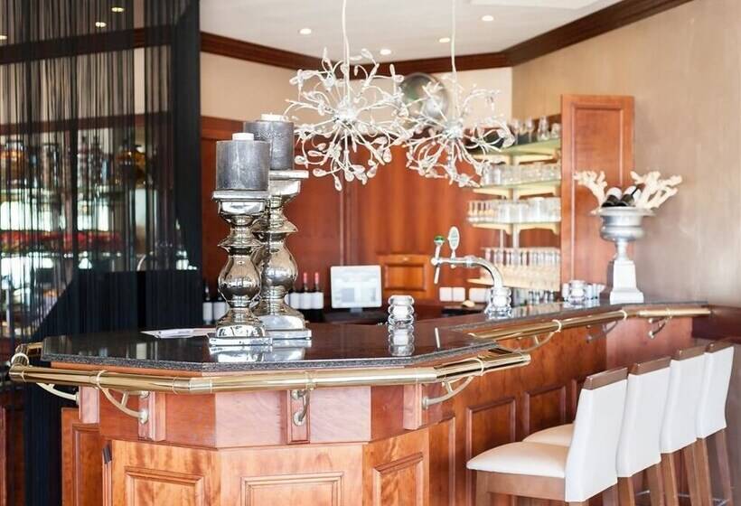 בית מלון כפרי Prominent Inn