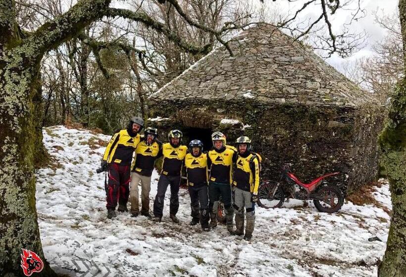 ホテル Quintal De Alem Do Ribeiro Turismo Rural