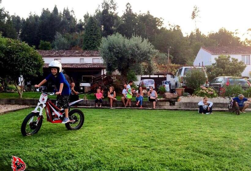 ホテル Quintal De Alem Do Ribeiro Turismo Rural