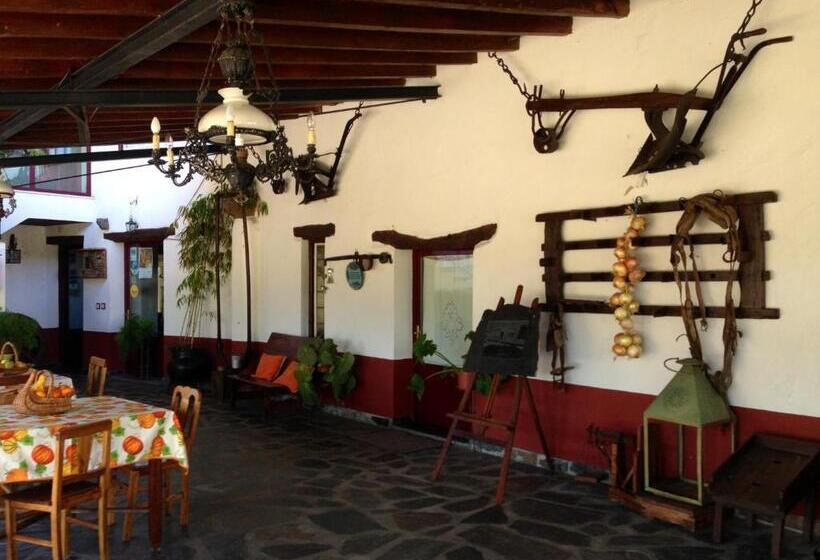 ホテル Quintal De Alem Do Ribeiro Turismo Rural