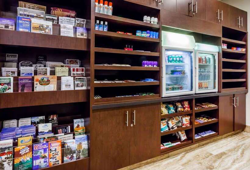 ホテル Ramada By Wyndham Creston