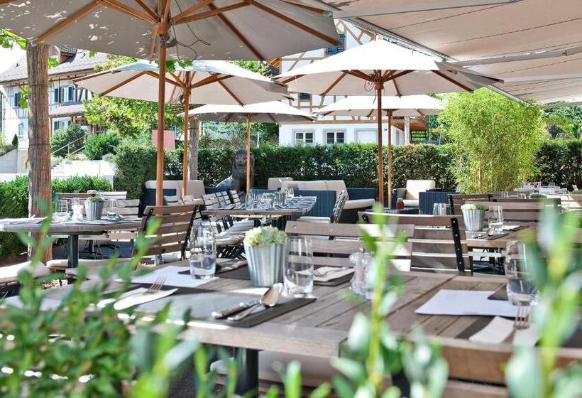 ホテル Restaurant Löwen