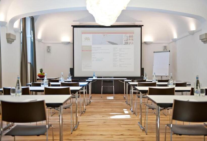 ホテル Restaurant Löwen