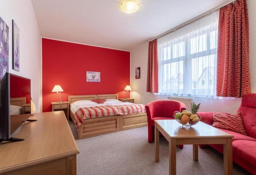 هتل Sanatorium Mariot