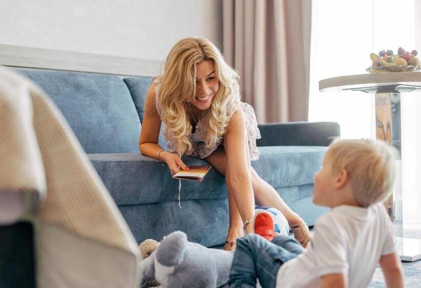 בית מלון כפרי Senator