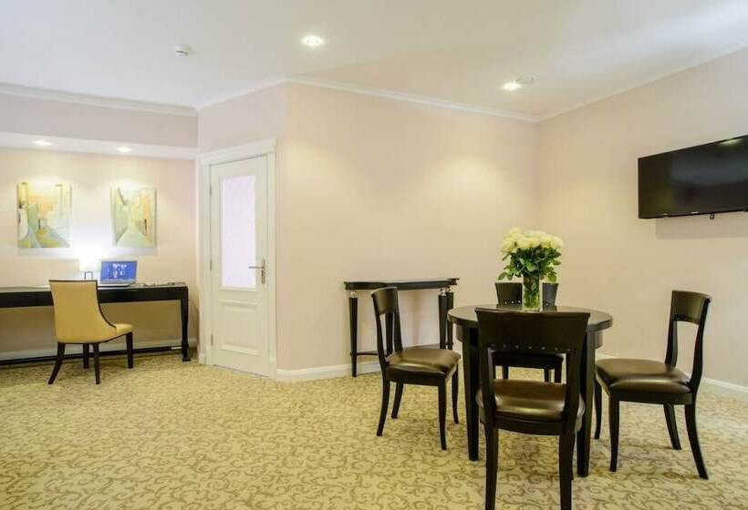 هتل Sk Royal Kaluga