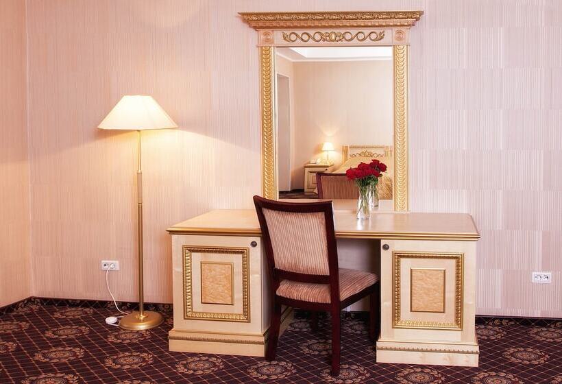 هتل Sk Royal Kaluga