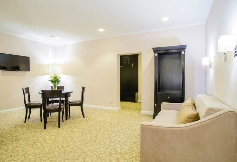 هتل Sk Royal Kaluga