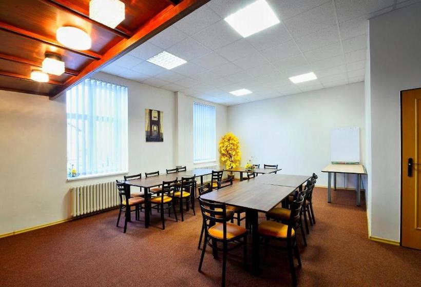 호텔 Slavia Tábor