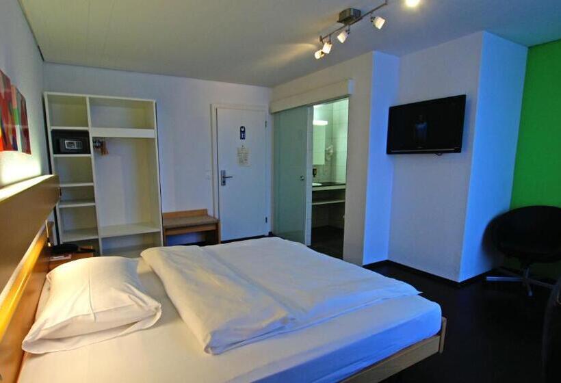 בית מלון כפרי Stalden