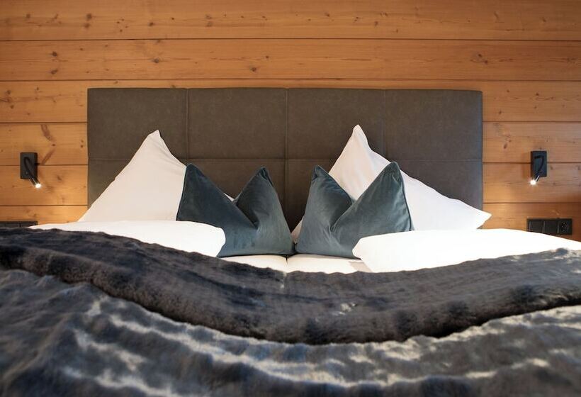 בית מלון כפרי Stubai