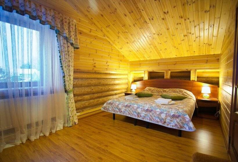 ホテル Svetliy Terem