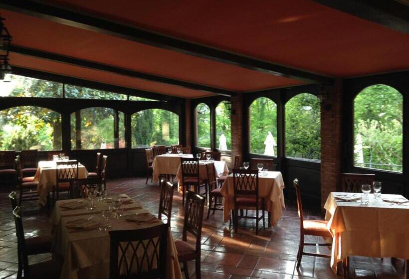 فندق Tenuta Del Massimo Feudo