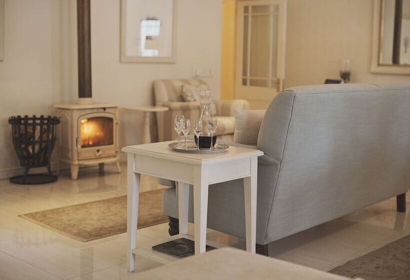 هتل Last Word Franschhoek