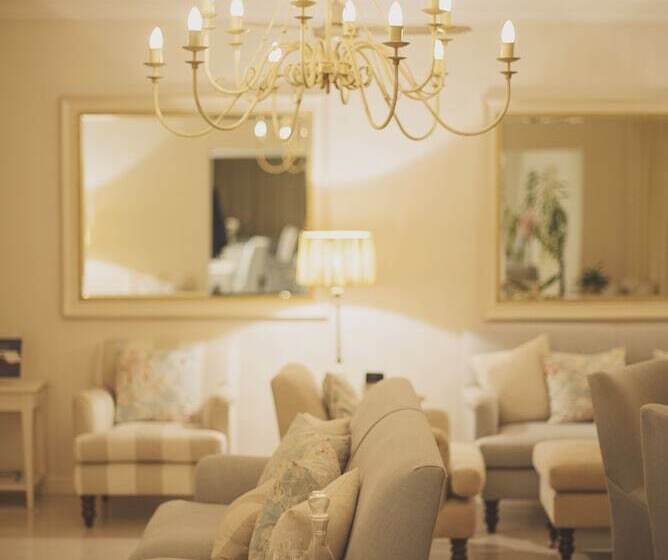 هتل Last Word Franschhoek