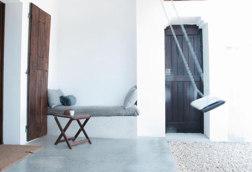 Отель Tres Marias