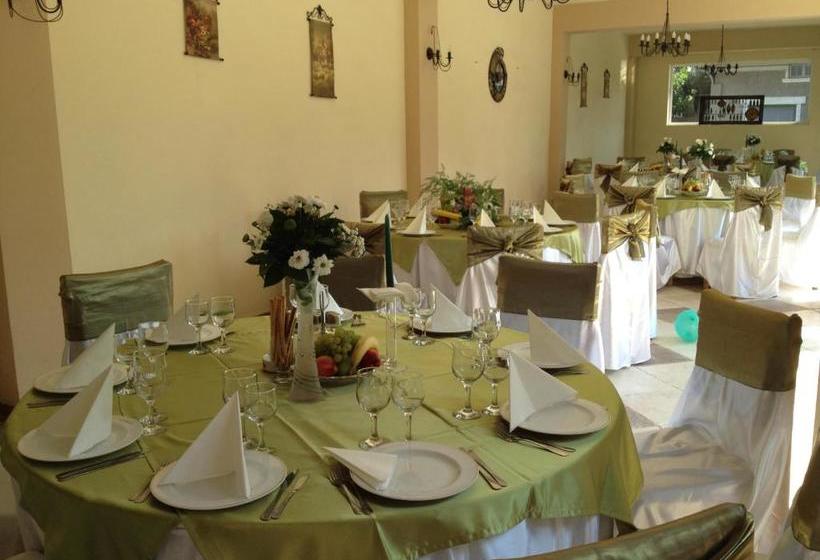 Отель Hostel Tropical