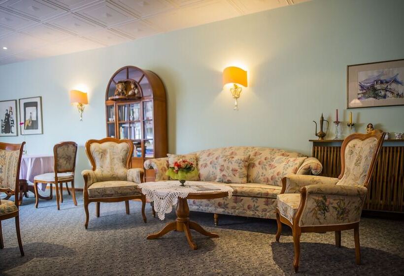 בית מלון כפרי Weingarten Terlan   Rooms & Breakfast