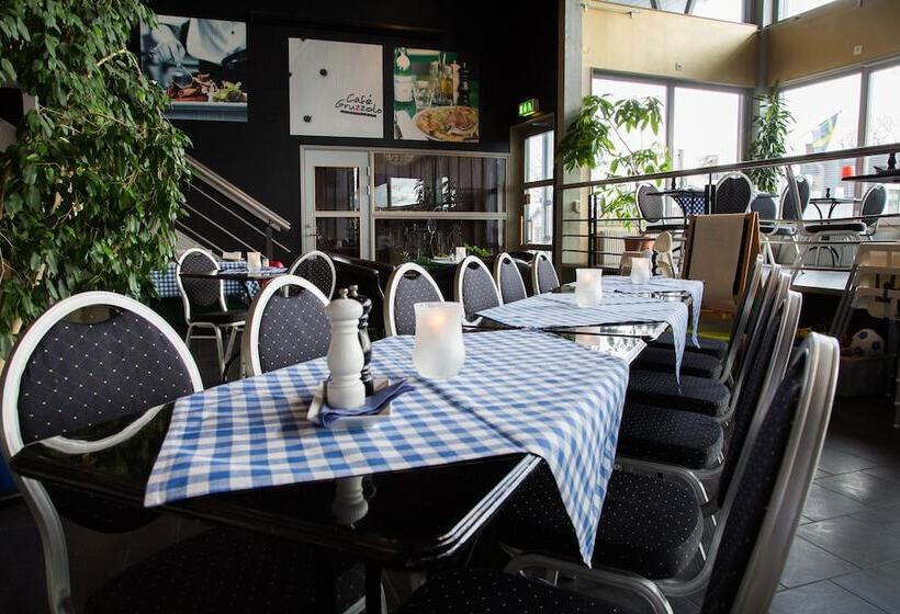 ホテル Dinners Mellerud