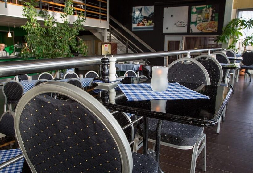 ホテル Dinners Mellerud