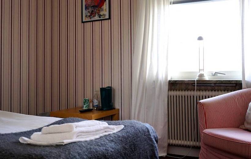 ホテル Dinners Mellerud