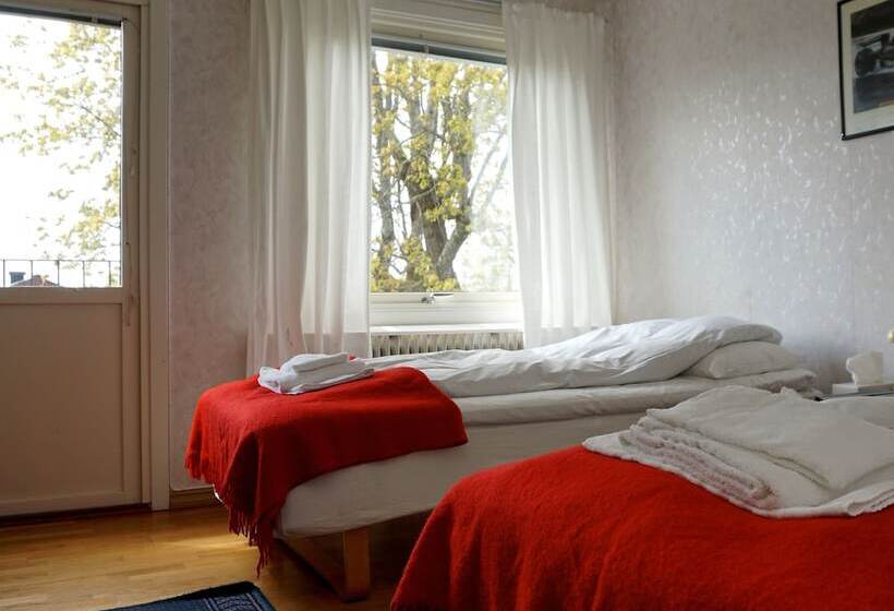 ホテル Dinners Mellerud